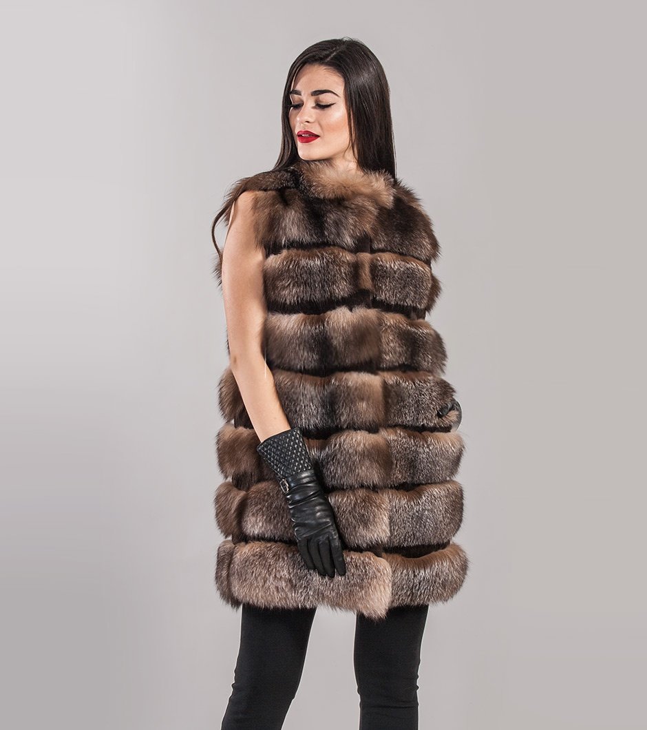 300b2936-8ed3-40b5-8ca4-6d5da27f9ffa-1766155368 Marbell | Crystal Fox Fur Vest - Image 1