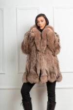 Betty | Luxury Scandinavian Beige Fox Fur Jacket With Lavish Notched Fur Collar - Image 2