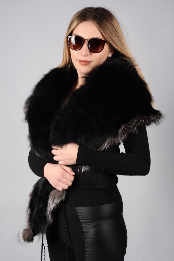 il_570xN.1141582912_1jsj__68413 Black & Silver fox Fur Collar - Image 1