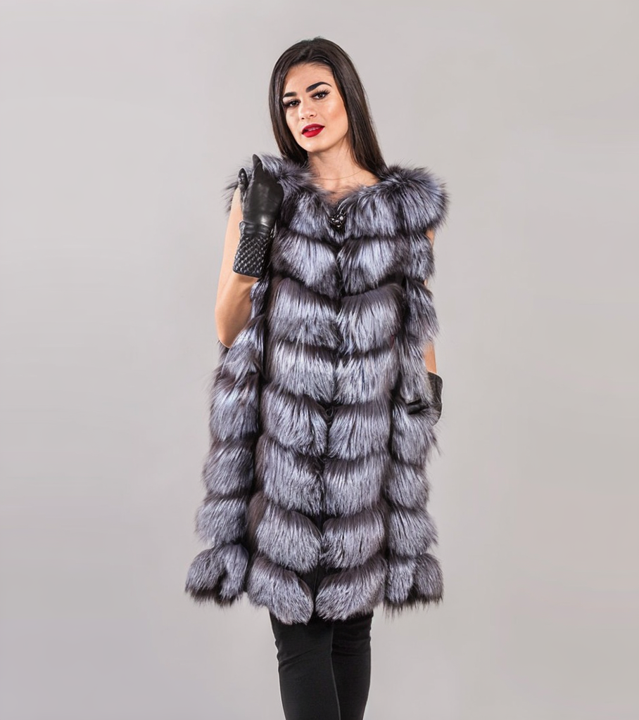 pxbee_eraser_2025-12-19_19-36-59 Menodora | Silver Fox Fur Vest - Image 1