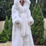 Lilian | Luxury Scandinavian White Fox Long Coat With Fur Hood – Fur Belt