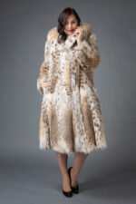 Lynx Coat Yuna Hooded - Image 3