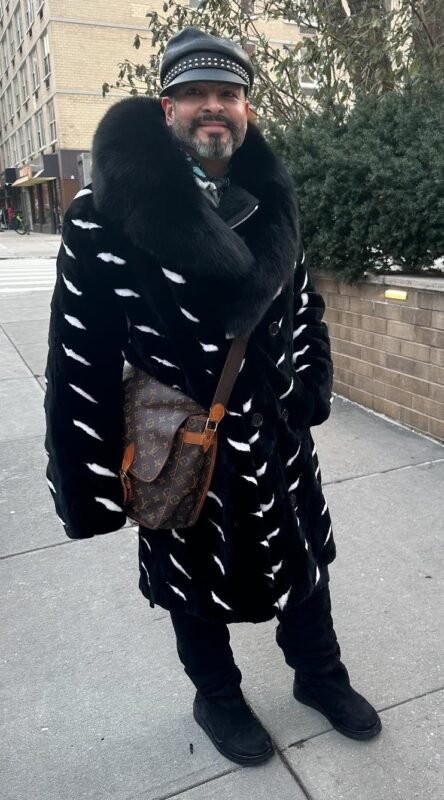 Black Sheared Men's Mink Coat Mixed White Mink Fox Collar