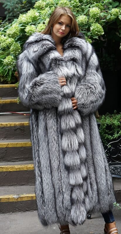 Full Length Silver Fox Coat Cross Cut Tuxedo 7634