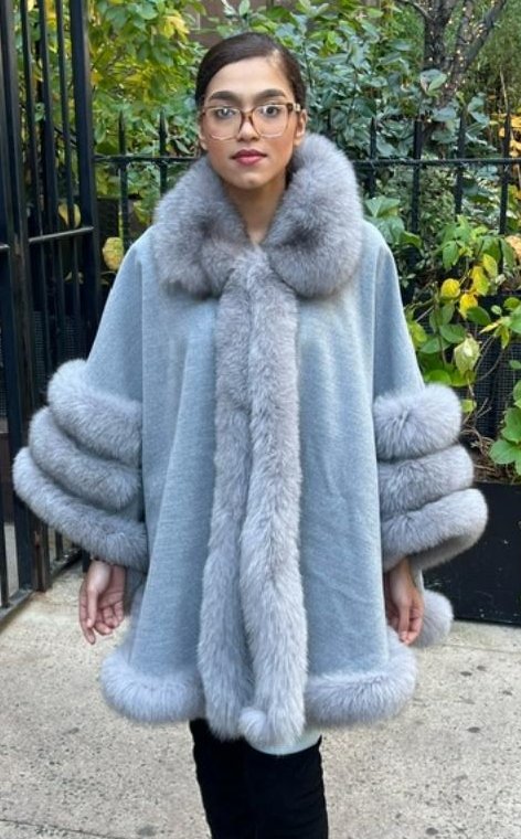 Light Grey Cashmere Wool Fox Cape 7444 Light Grey Cashmere Wool Fox Cape 7444