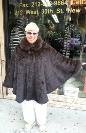 Plus Size Mahogany Knit Mink Fur Cape Fox Fur Trim 1956