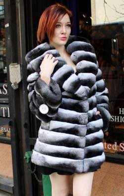 Sexy Chinchilla Fur Flared Stroller 9944 Sexy Chinchilla Fur Flared Stroller 9944